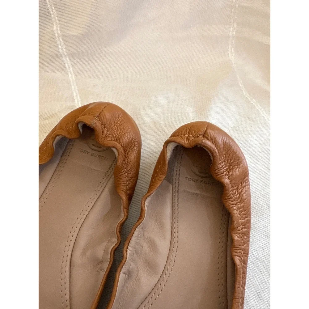 Tory Burch Minnie Travel Ballet Flats Tan Leather Gold Logo 50393 Size 7.5M